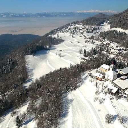 Turizem Pavlin Apartments Senturska Gora Buitenkant foto